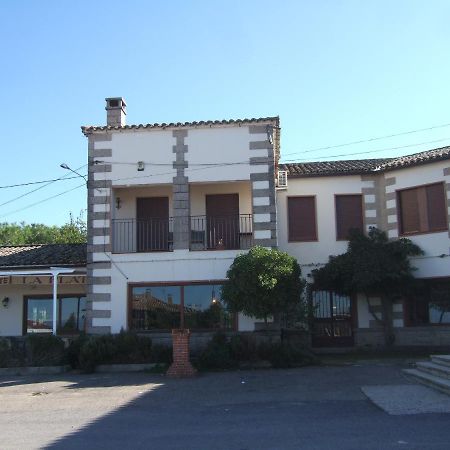Hostal La Plata Oropesa Exteriör bild