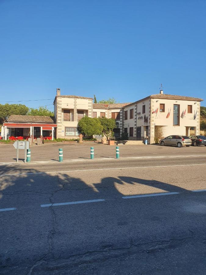 Hostal La Plata Oropesa Exteriör bild